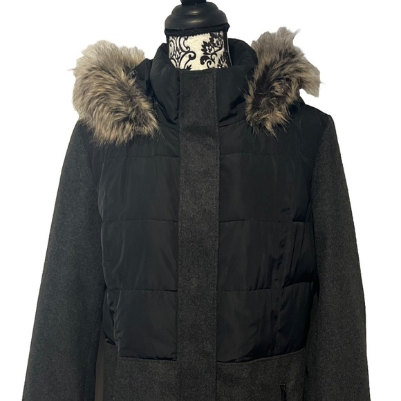 SOLD Lands End Wool Denali Like Long Coat Faux Fur Detachable Hood Gray Black - Picture 4 of 14